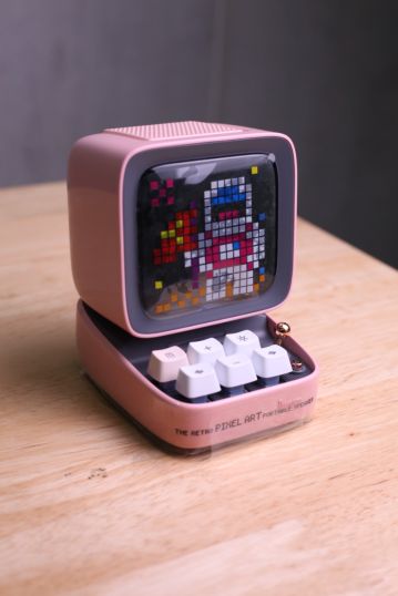 DIVOOM DITOO PRO PROTABLE SPEAKER - PINK